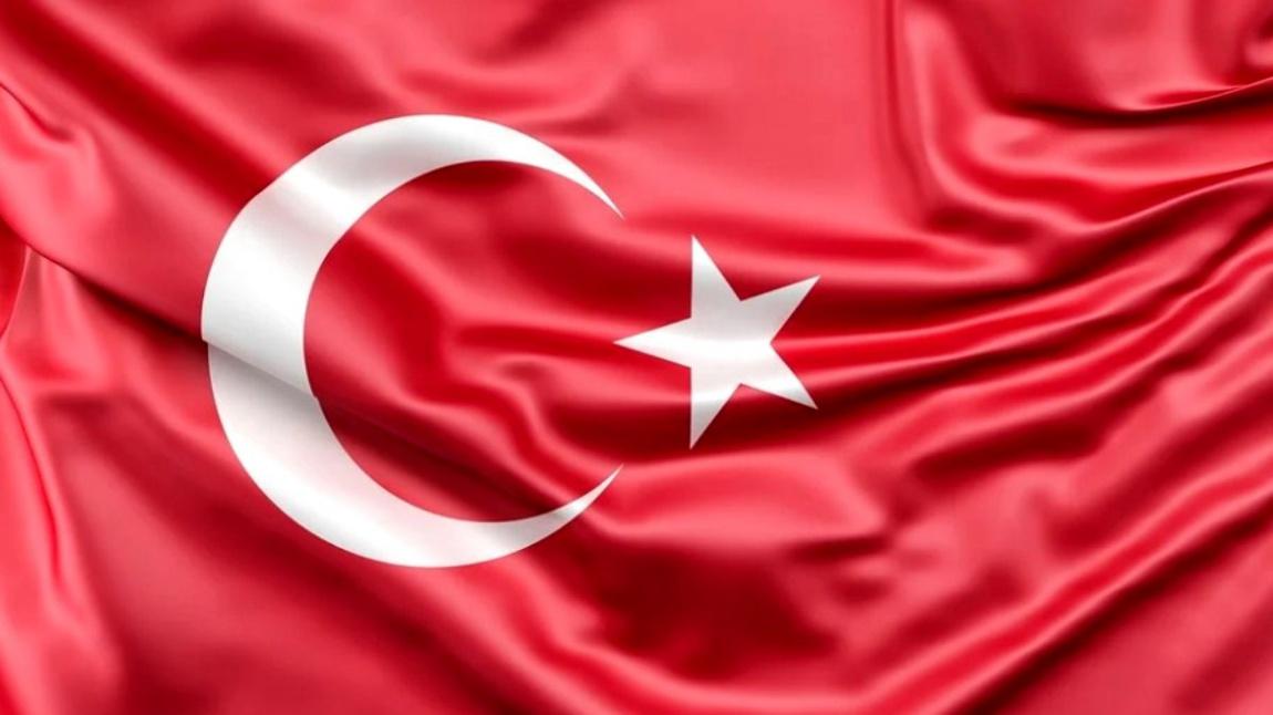  Rengi Solan Türk Bayrağımız Yenilendi.