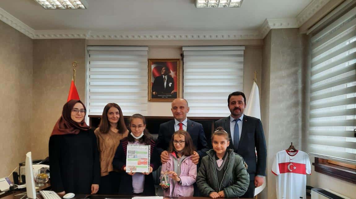 Büyükköy Ortaokulundan İlçe Milli Eğitim Müdürümüze E twinning proje tanıtım ziyareti